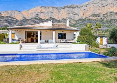 Huis te koop Javea - Montgo vallei